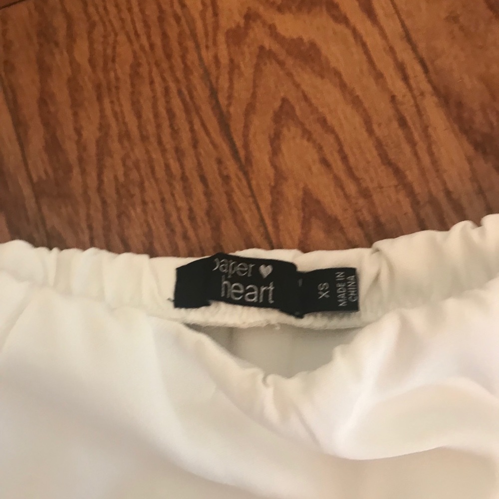 - Off the shoulders  white top - Picture 3 of 6